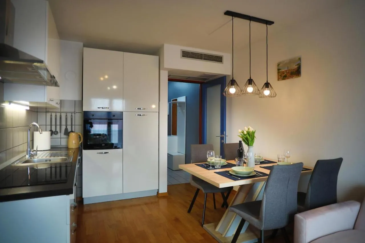 Apartment Moon Rovinj 0*,